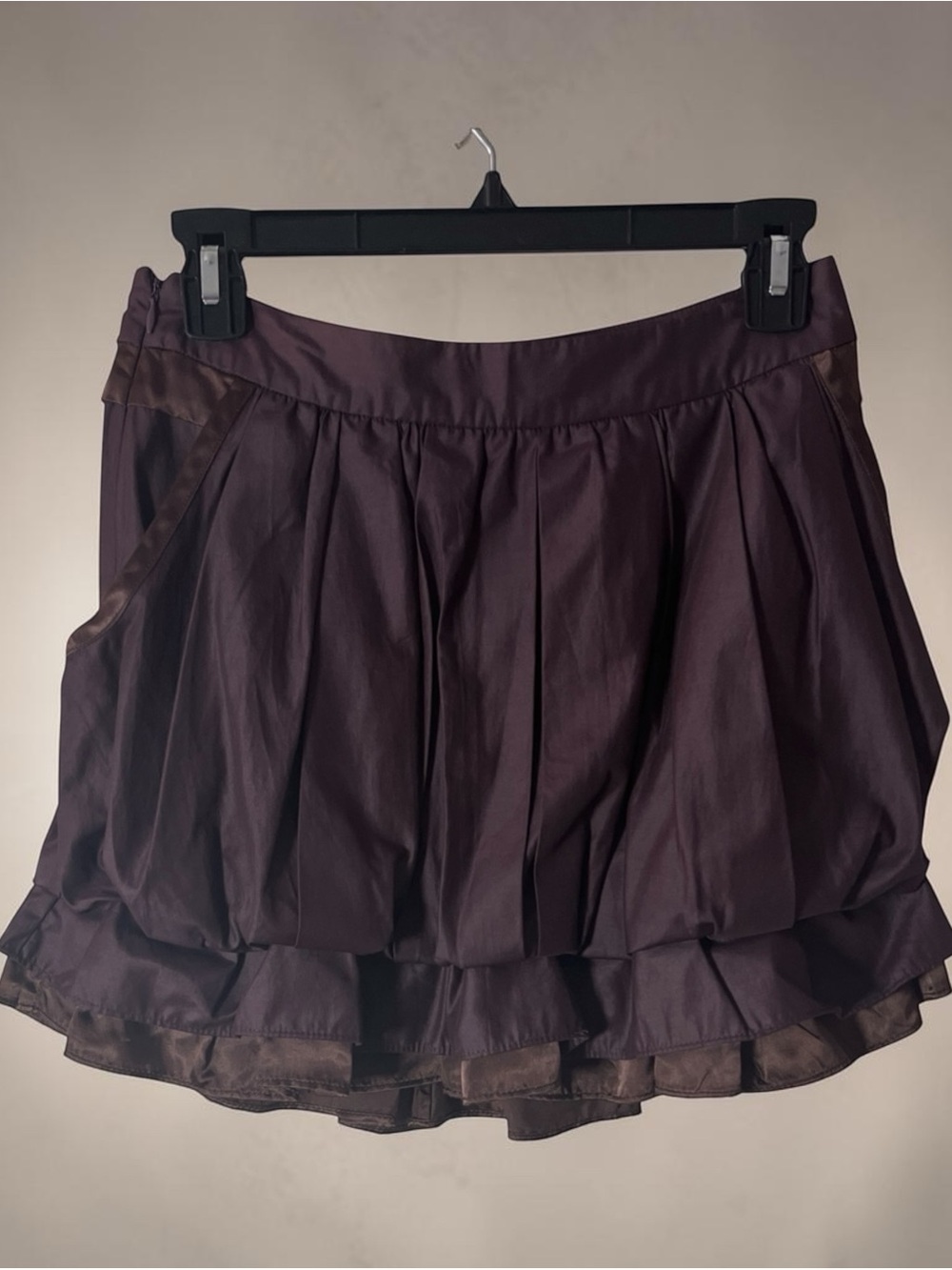 Ochirly Plum Tiered Pleat Mini Skirt with side pockets and zipper sz Xs